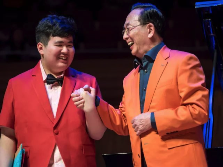 世界自闭症日，J9九游会未来艺术家刘明康与他的朋友们温情奏响“音乐与梦想”慈善音乐会