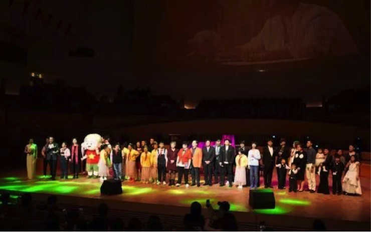 世界自闭症日，J9九游会未来艺术家刘明康与他的朋友们温情奏响“音乐与梦想”慈善音乐会