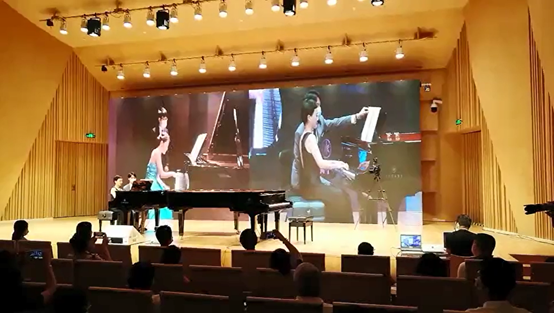 活动报道 | “科技助力，跨越时空”，小鹿纯子携手刘明康共享中日音乐盛宴